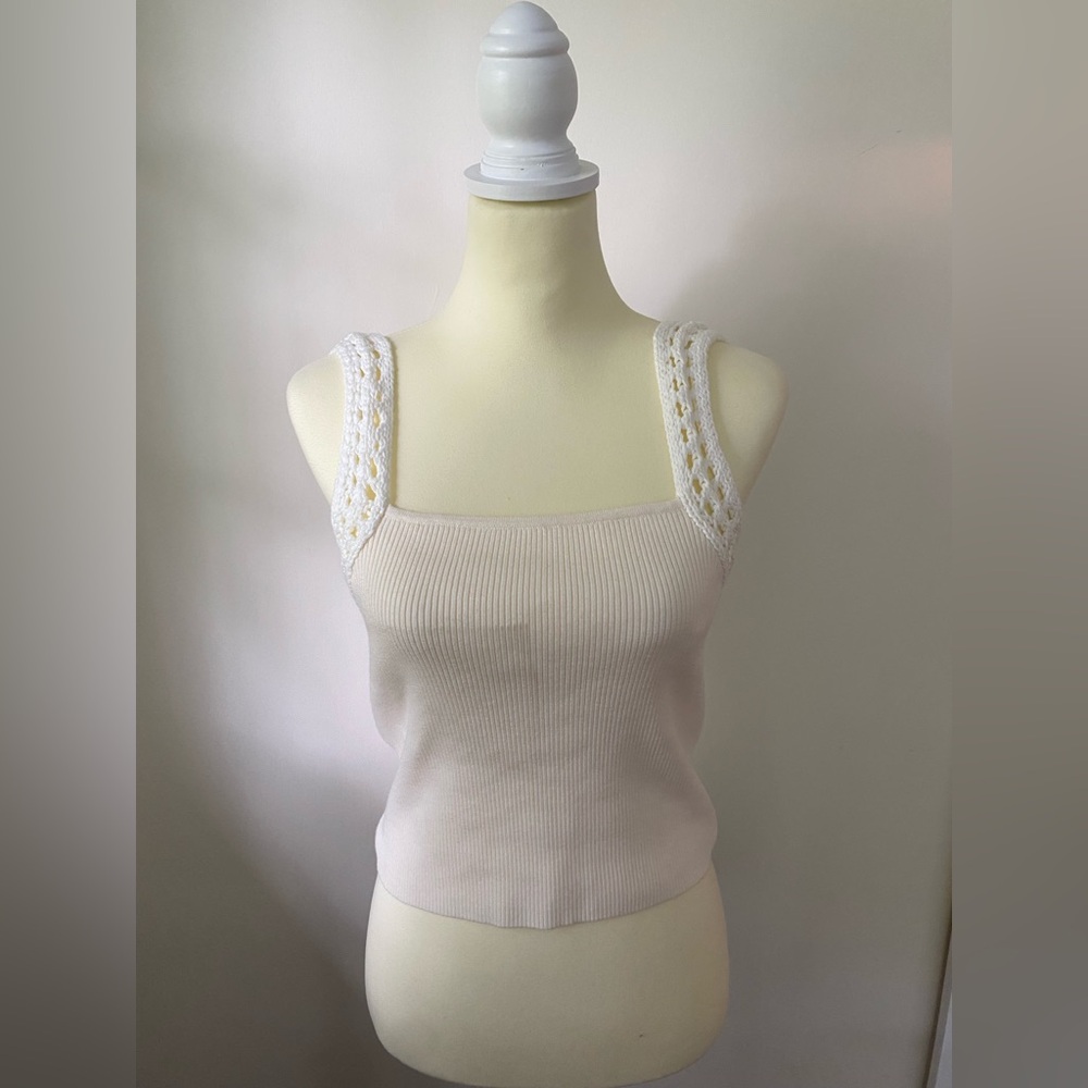 FLAWED Elegant White Knit Tank Top